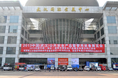 流動(dòng)警務(wù)室|移動(dòng)警務(wù)室|通信指揮車|特種改裝警車|緝查布控車|防爆車|流動(dòng)警務(wù)車|流動(dòng)警務(wù)站|移動(dòng)警務(wù)車|電動(dòng)巡邏車|電動(dòng)觀光車|電動(dòng)警車|電動(dòng)消防車