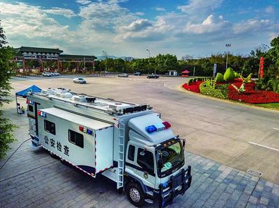 流動警務(wù)室|移動警務(wù)室|通信指揮車|特種改裝警車|緝查布控車|防爆車|流動警務(wù)車|流動警務(wù)站|移動警務(wù)車|電動巡邏車|電動觀光車|電動警車|電動消防車